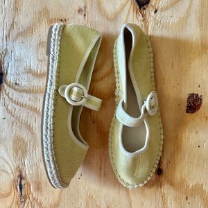 CL By Laundry Chartreuse Yellow Mary Jane Espadrille Flats - Size 8.5M